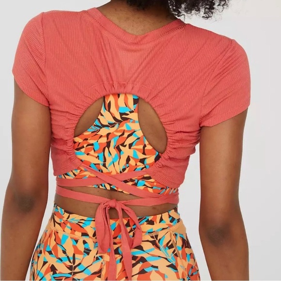 Offline by Aerie Thumbs Up Tie-Back T-Shirt, S, Coral, Ribbed Cropped Open-Back - Picture 2 of 13